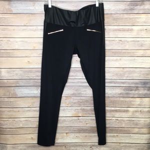 ADAY THROW & ROLL black athletic leggings size L